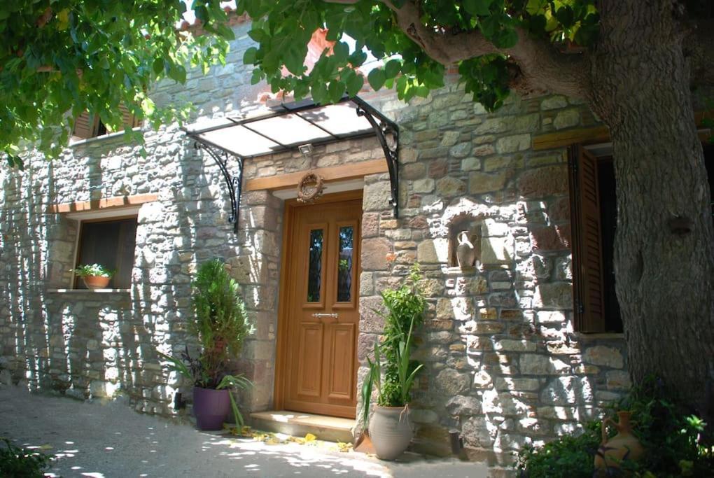 "The Stone" Leilighet Agios Vlasios  Eksteriør bilde