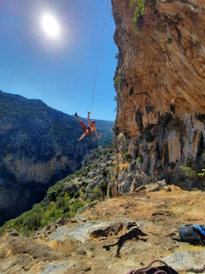 "The Stone" Leilighet Agios Vlasios  Eksteriør bilde